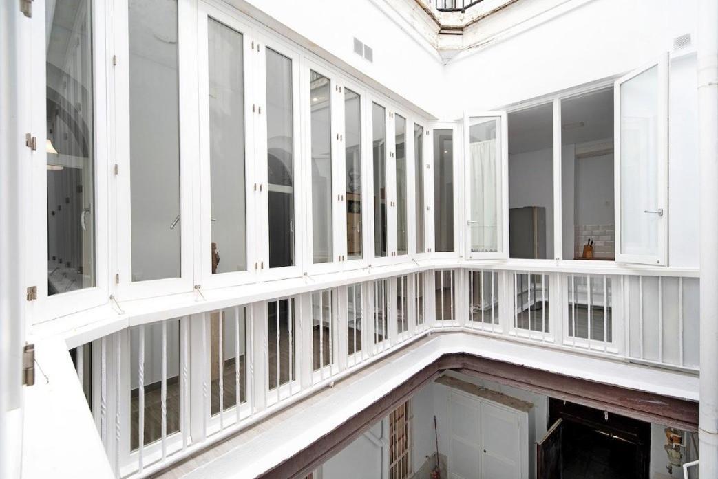 Precioso alojamiento en Cádiz junto al mercado Esterno foto